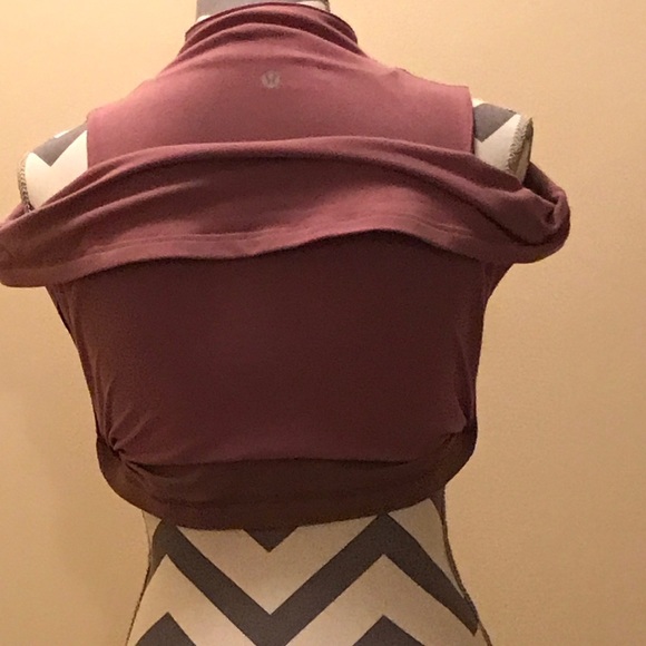 EUC Women's Lululemon Black Whisper Tank Top - Picture 8 of 9